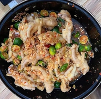 3 Chân gà rút xương