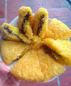 Xôi chim, chả cá hồi, bánh tôm Hồ Tây