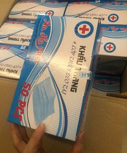 Khẩu trang 4 lớp xả sập sàn