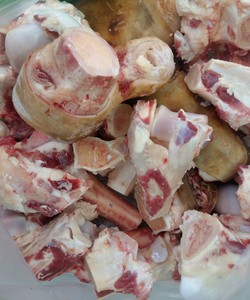 Xương ống bò tơ Củ Chi