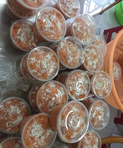Bánh canh bột lọc, chả cua Huế