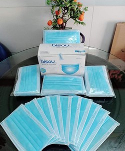 Khẩu trang Bisou